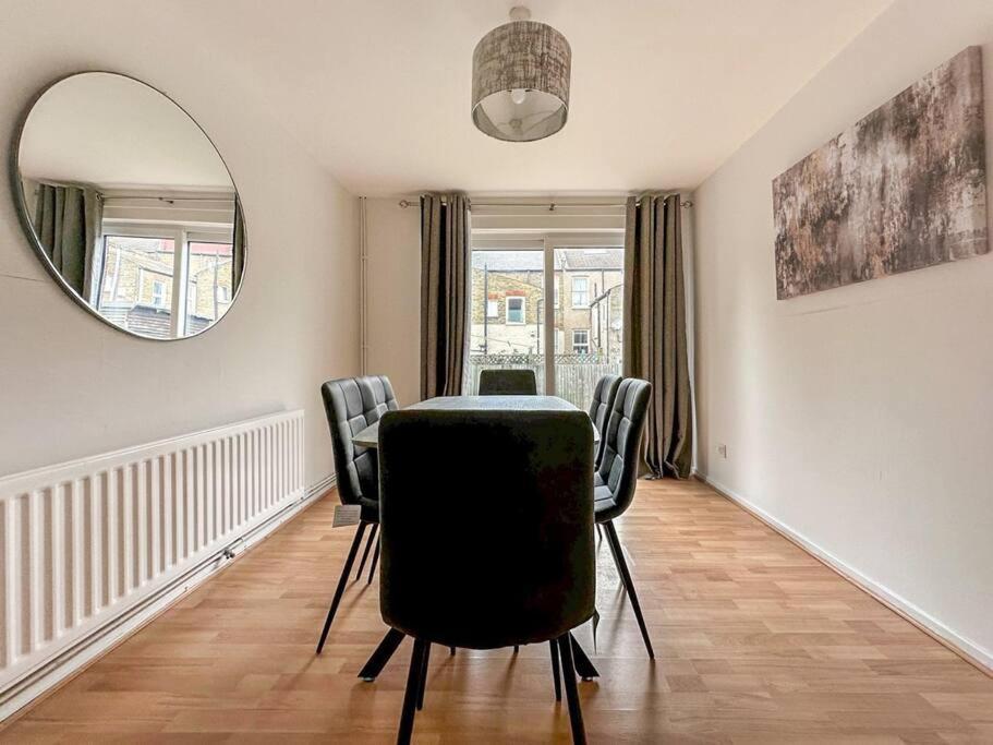 Newly Refurbished 3 Bed House Near London O2 Arena Villa Dış mekan fotoğraf